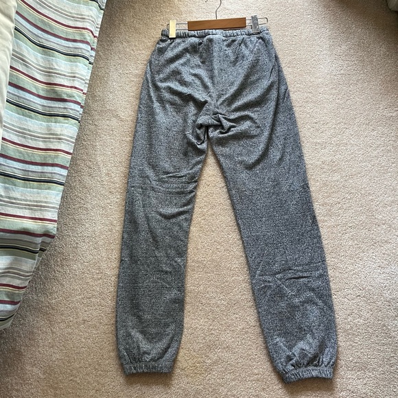 Roots Grey Sweatpants - Picture 4 of 7